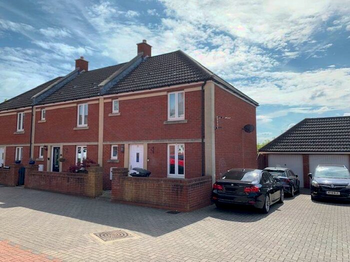 3 Bedroom Terraced House To Rent In Trubshaw Close, Bristol, BS7