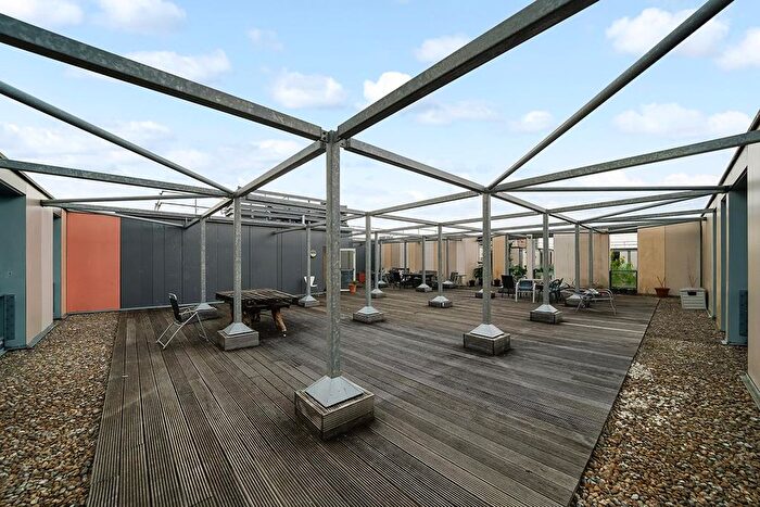 1 Bedroom Flat For Sale In Jacks Farm Way, London, E4