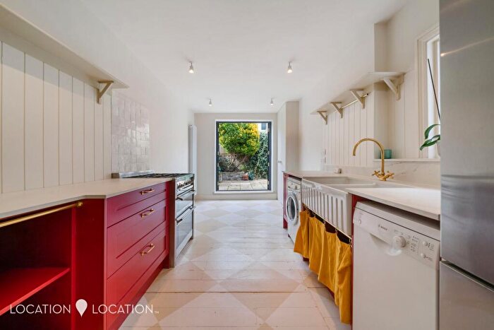 4 Bedroom Terraced House To Rent In Belgrade Road, London, N16
