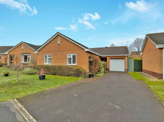 3 Bedroom Detached Bungalow For Sale In Spindlebury, Cullompton, EX15