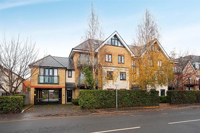 2 Bedroom Flat To Rent In Frays Court, Swan Road, UB7