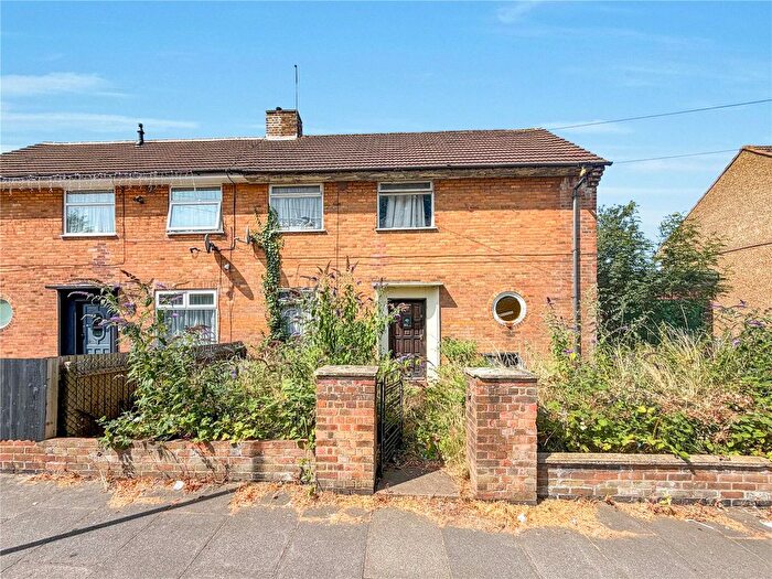 3 Bedroom Semi-Detached House For Sale In Saffron Lane, Leicester, Leicestershire, LE2