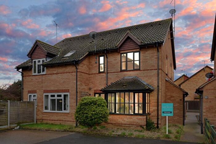 1 Bedroom House For Sale In Kingston Avenue, North Shoebury, Shoeburyness, Essex, SS3