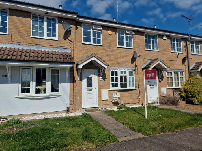 2 Bedroom House To Rent In Lupin Walk, Aylesbury, HP21