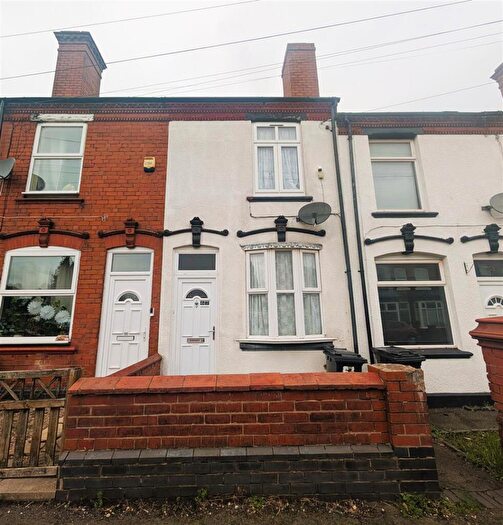 3 Bedroom Terraced House For Sale In Vicarage Road, Halesowen, B62