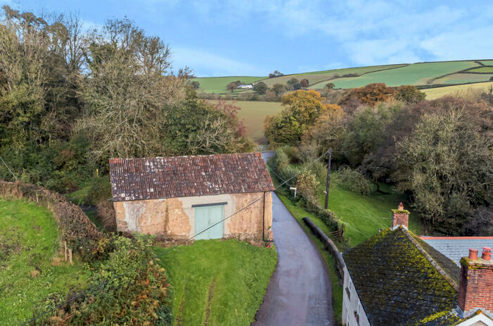 3 Bedroom Detached House For Sale In Kings Nympton, Umberleigh, Devon, EX37