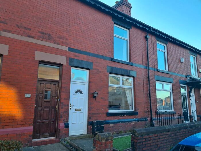 3 Bedroom Terraced House To Rent In Chesham Road, Bury, BL9