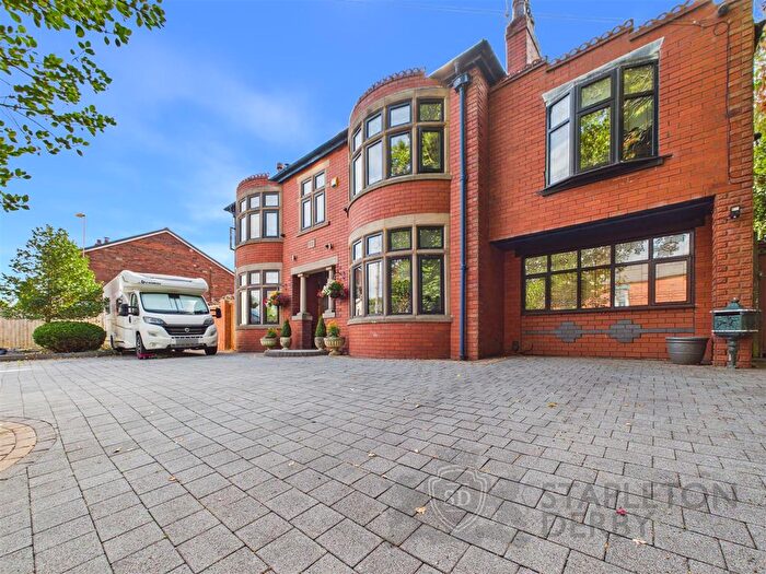 6 Bedroom Detached House For Sale In Garswood Road, Ashton-In-Makerfield, Wigan, WN4