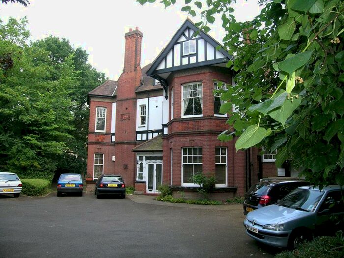 1 Bedroom Apartment To Rent In Langley Avenue, Surbiton, KT6