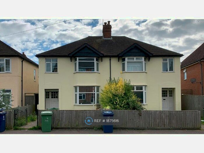 4 Bedroom Semi-Detached House To Rent In Kenilworth Avenue, Oxford, OX4