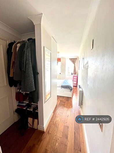 1 Bedroom Flat To Rent In New Caledonian Wharf, London, SE16