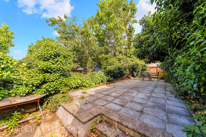 3 Bedroom Flat To Rent In Tubbs Road, Kilburn, NW10