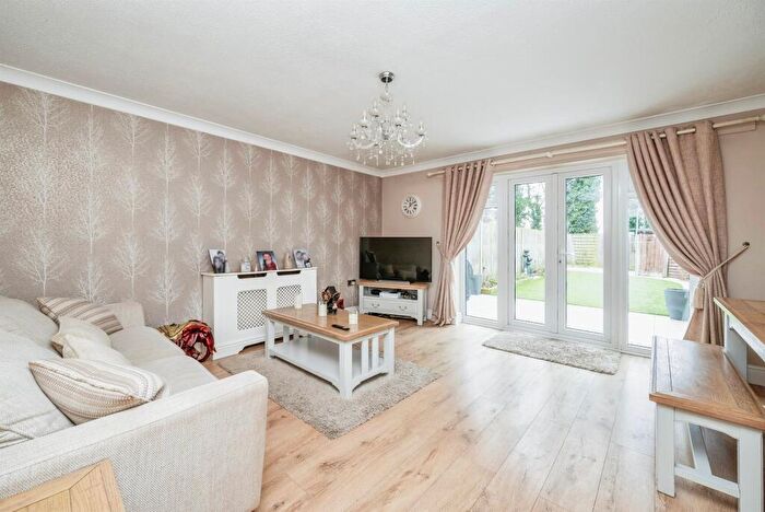 3 Bedroom Terraced House For Sale In Spruce Avenue, Ormesby, Great Yarmouth, NR29