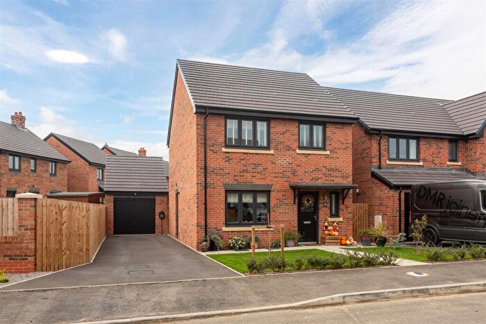 3 Bedroom Detached House For Sale In Thistle Way, Callerton, NE5
