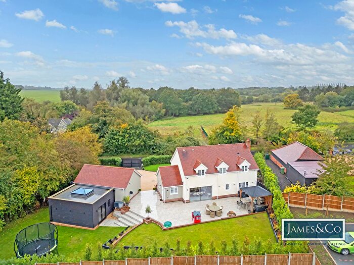 3 Bedroom Detached House For Sale In Tilekiln Green, Great Hallingbury, Bishop's Stortford, CM22