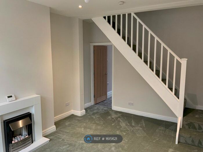 2 Bedroom Terraced House To Rent In Charles Street, Stockport, SK1