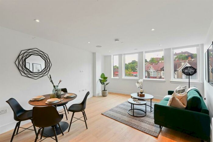 1 Bedroom Apartment To Rent In Capella Court, Brighton Road, Purley, CR8