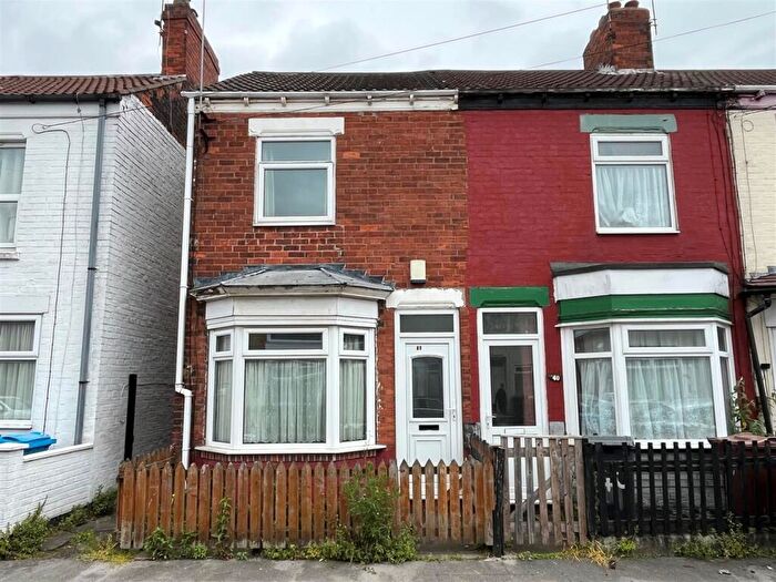2 Bedroom End Of Terrace House For Sale In Brecon Street, Hull, HU8