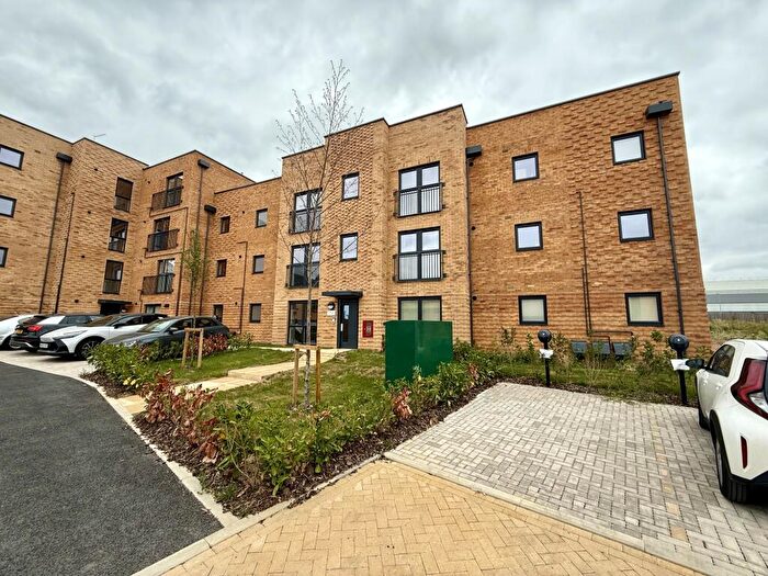 2 Bedroom Apartment To Rent In Ivy Corner, Houghton Regis, LU5