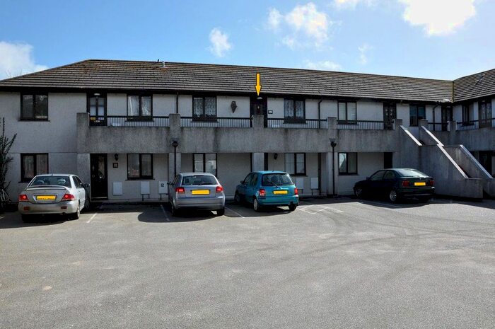 2 Bedroom Flat To Rent In Berkeley Mews, Falmouth, TR11