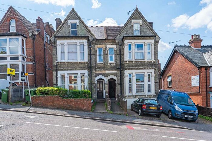 1 Bedroom Apartment To Rent In Priory Road, High Wycombe, HP13