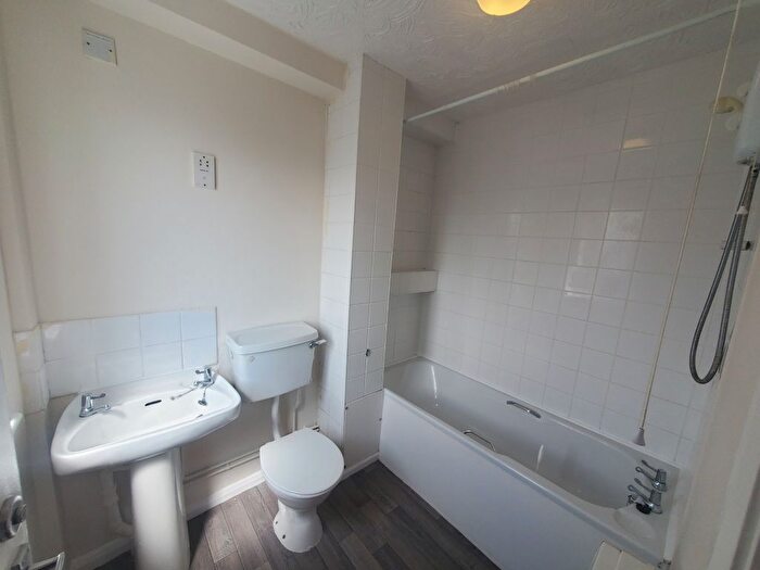 1 Bedroom Flat To Rent In Promenade, Whitley Bay, NE26