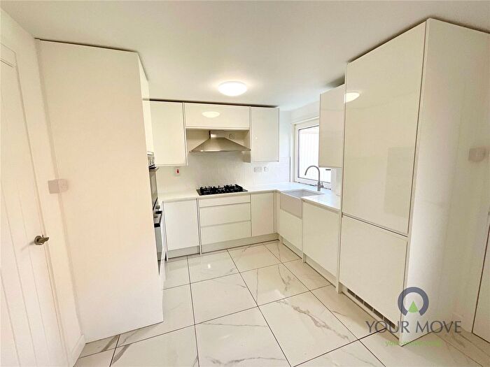 3 Bedroom Terraced House For Sale In Hunters Close, Droitwich, Worcestershire, WR9