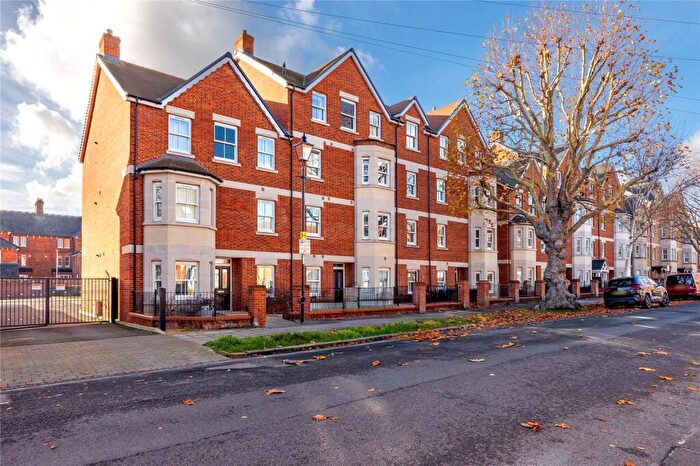 1 Bedroom Apartment For Sale In Warwick Avenue, Bedford, Bedfordshire, MK40