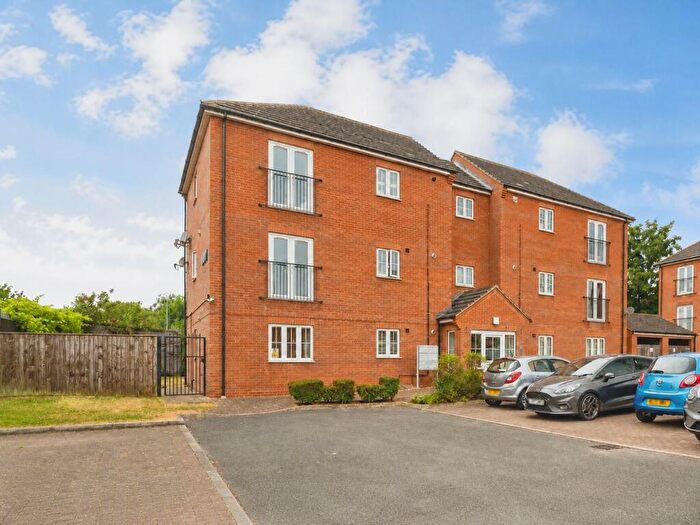 2 Bedroom Apartment For Sale In Danes Close, Grimsby, DN32