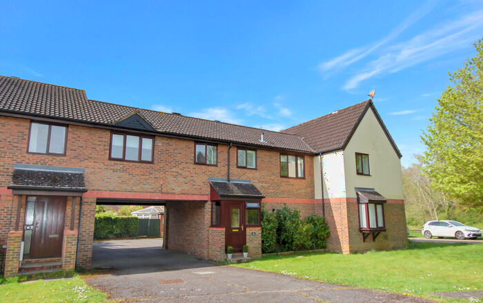 2 Bedroom Maisonette For Sale In North Holmwood, Dorking, RH5