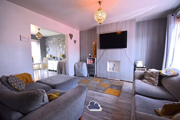 3 Bedroom Terraced House For Sale In Brixham Drive, Upper Stoke, Coventry, CV2