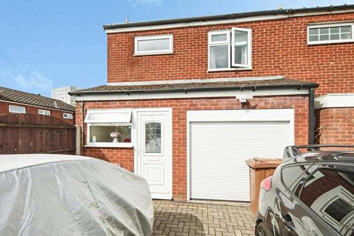 3 Bedroom End Of Terrace House For Sale In Tower Croft, Birmingham, West Midlands, B37