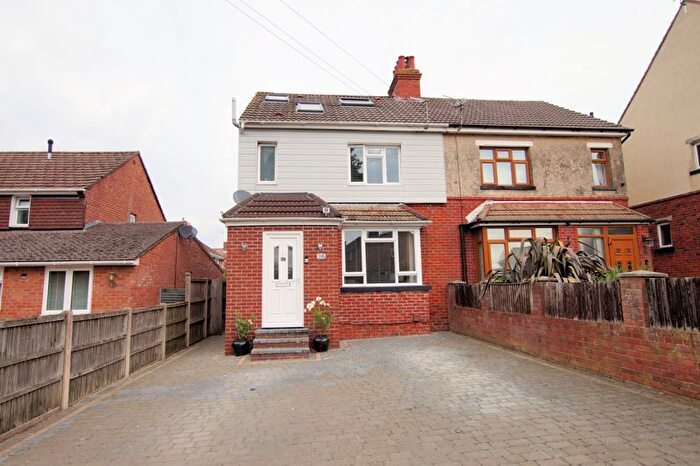 4 Bedroom Semi-Detached House For Sale In Scratchface Lane, Bedhampton, PO9