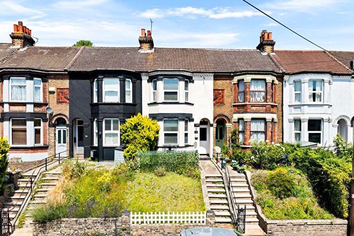 3 Bedroom Terraced House For Sale In Buckland Avenue, Dover, CT16