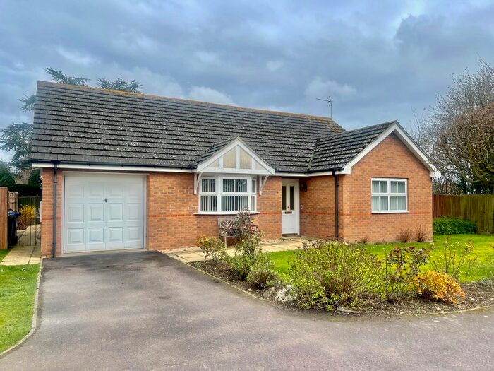 3 Bedroom Bungalow To Rent In St. Bedes Drive, Boston, PE21