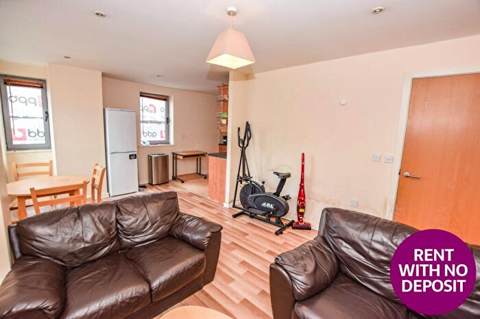 2 Bedroom Flat To Rent In Montana House, Princess Street, Southern Gateway, Manchester, M1