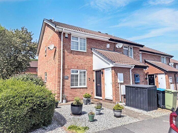 2 Bedroom House For Sale In Burgess Gardens, Newport Pagnell, MK16