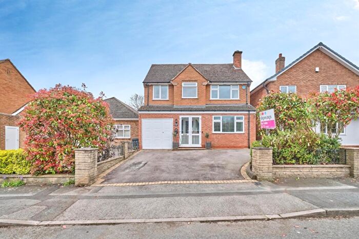3 Bedroom Detached House For Sale In Montfort Road, Coleshill, Birmingham, B46