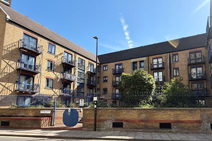 2 Bedroom Flat To Rent In East Ferry Road, Crossharbour, E14