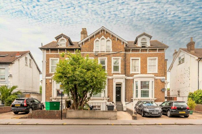 1 Bedroom Flat To Rent In Selhurst Road, London, , Selhurst, London, SE25
