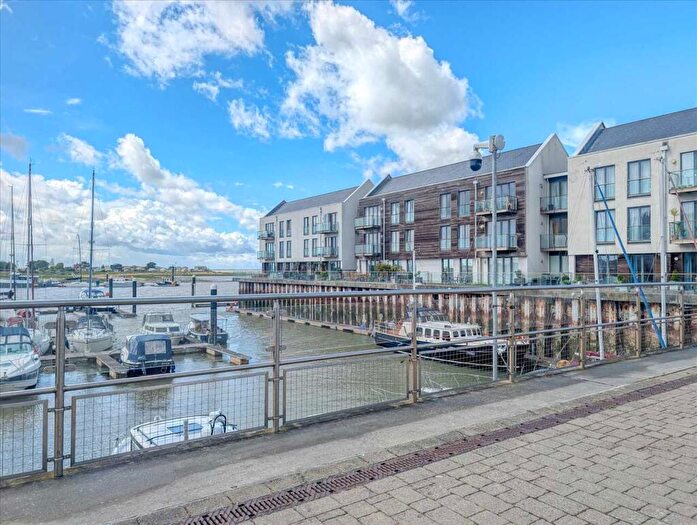3 Bedroom Apartment For Sale In The Boathouse, Brightlingsea, CO7