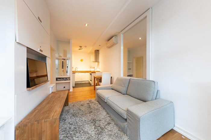 1 Bedroom Apartment For Sale In Manilla Street, London, E14