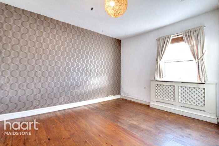 2 Bedroom Terraced House To Rent In Upper Stone Street, Maidstone, ME15