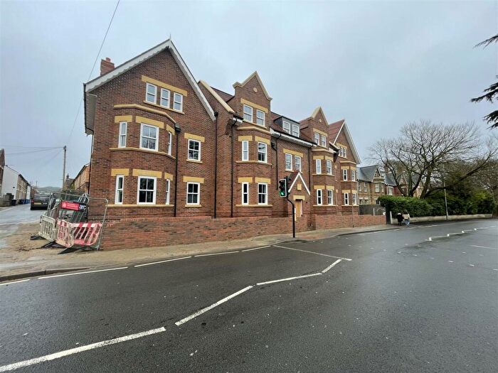 1 Bedroom Flat To Rent In Commercial Road, Poole, BH14