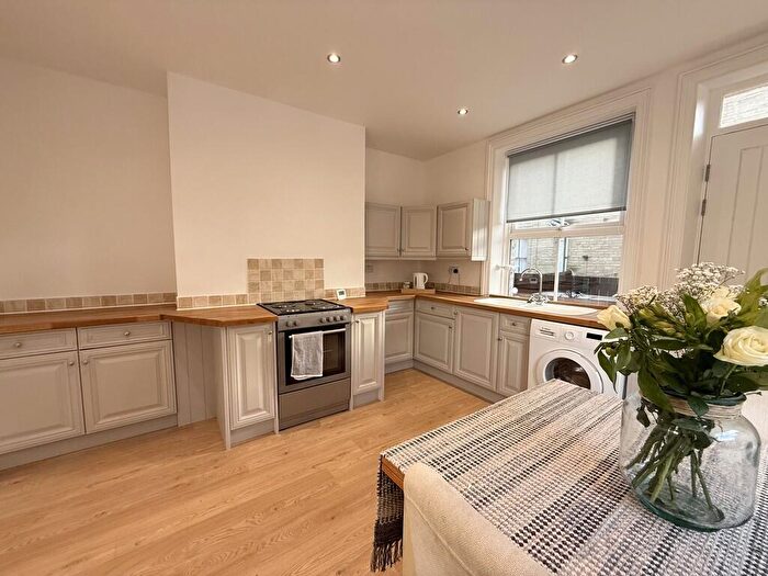 3 Bedroom End Of Terrace House For Sale In Roomfield Street, Todmorden, OL14