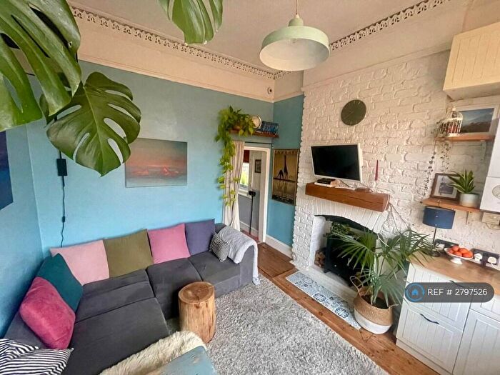 1 Bedroom Flat To Rent In Auckland Road, London, SE19