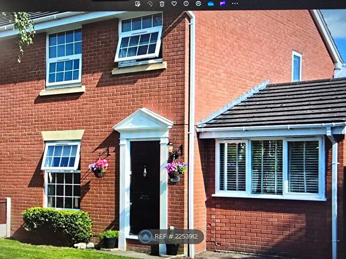 3 Bedroom Semi-Detached House To Rent In Elm Close, Oswestry, SY11