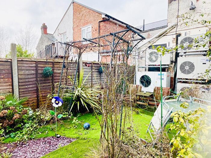 2 Bedroom Apartment To Rent In Vicarage Road, Kings Heath, B14