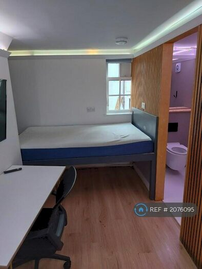 Studio To Rent In St. Rumbolds Lane, Buckingham, MK18