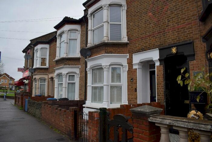 1 Bedroom Flat To Rent In Bury Street, Edmonton N9